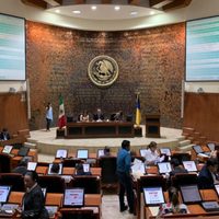 Congreso de Jalisco autoriza al gobernador contratar deuda por 5 mil 250 mdp