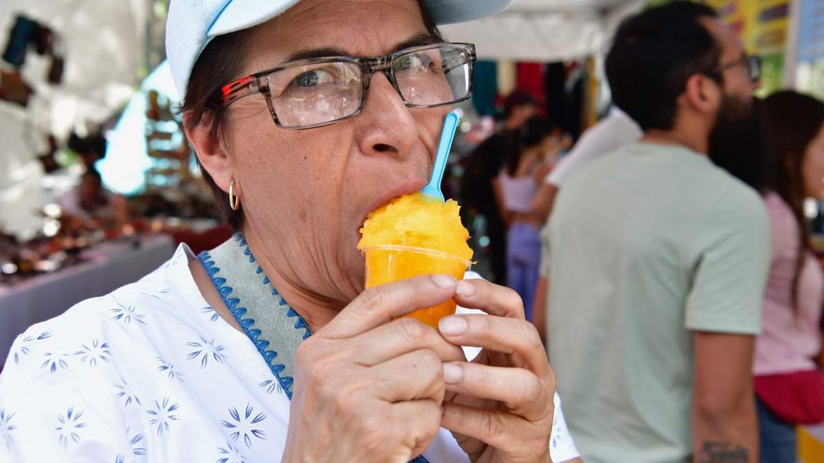 Ola de calor en la CDMX: Una nieve para mitigar la sed