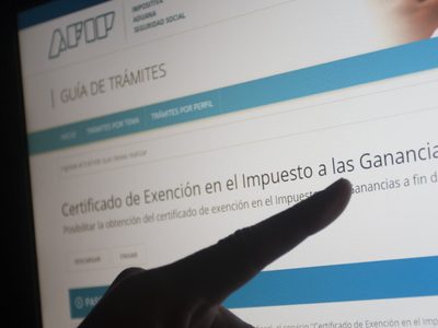 Impuesto a las Ganancias: cómo es el alivio fiscal para los padres en materia de educación