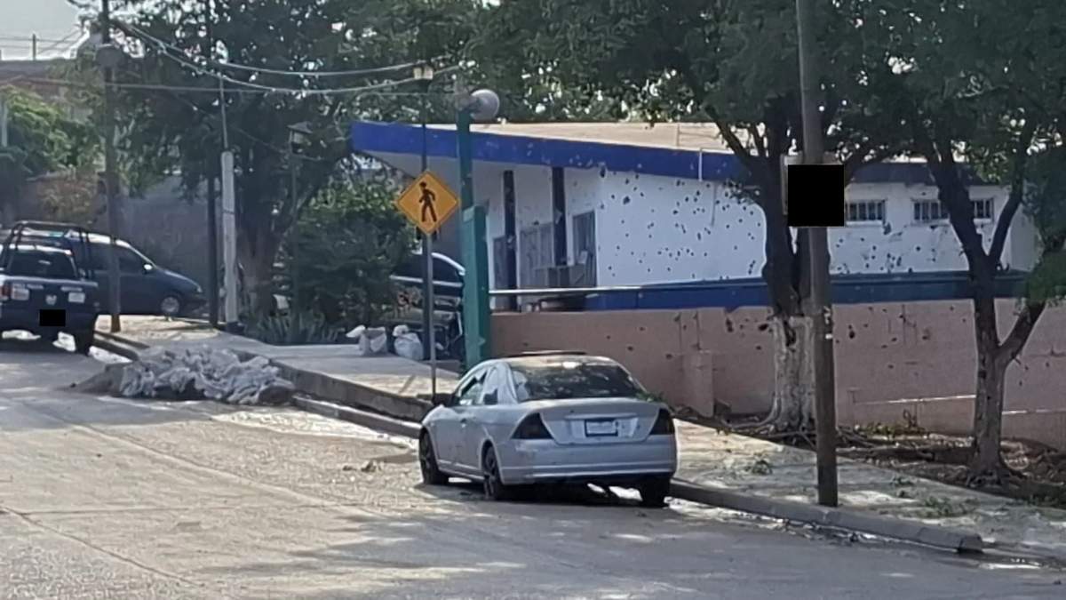 Caseta y vehículo impactados por balas durante ataque armado al sur de Culiacán