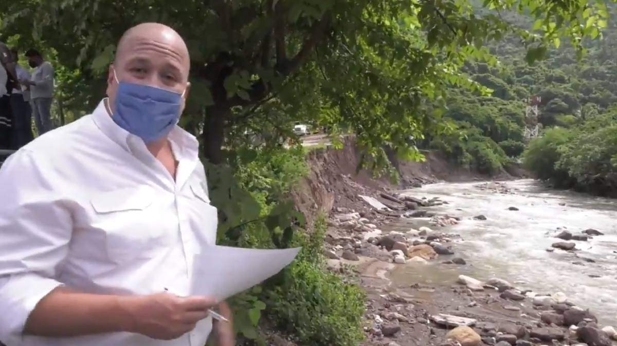 En un video, el gobernador mostró parte de los daños por el huracán