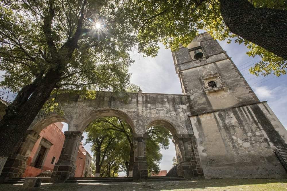 Estos monumentos son representativos del modelo arquitectónico adoptado por los primeros misioneros