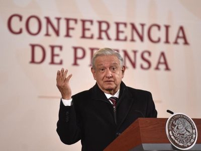 AMLO pide no devolver los 15 mil mdp de fideicomisos y destinarlos a becas para niños de primaria