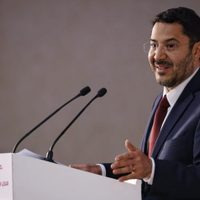Aplaude Martí Batres el “aluvión de remesas” y llama a empresarios a invertir en la CDMX