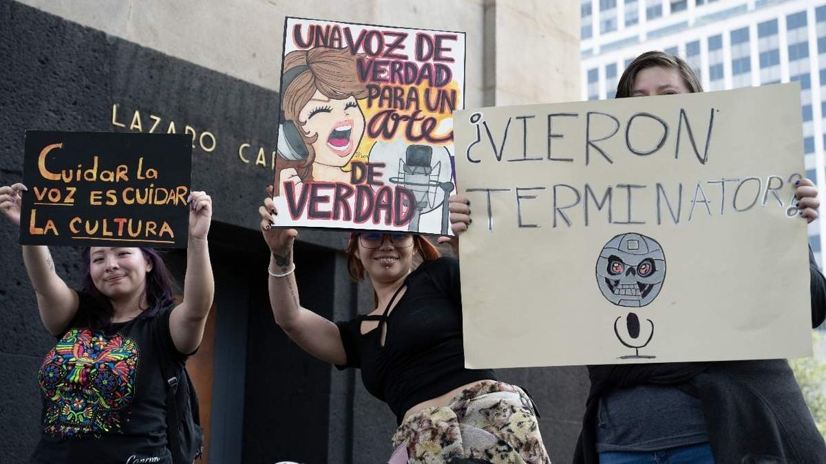La protesta en el Monumento a la Revolución