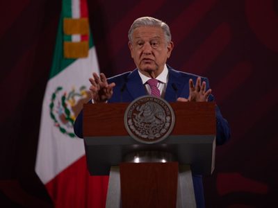 Maestros de la CNTE están mal informados, todas sus peticiones se han atendido: AMLO