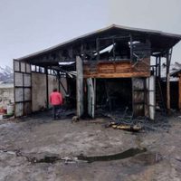 El fuego consumió una casa y un taller en Bariloche
