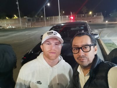 "Canelo" Álvarez visita taquería en Jalisco y paga la cuenta de todos los clientes