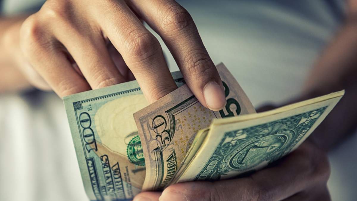 El dólar blue subió su cotización en relación al viernes. Fuente: (Twitter)