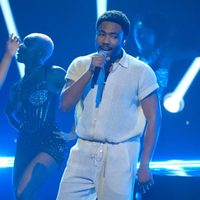 El cantautor Donald Glover dice que sufrió un derrame cerebral el año pasado