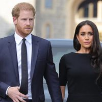 Cuál fue la reacción de la familia real al documental de Harry y Meghan