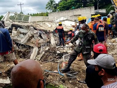 Terremoto de 6,9 en Filipinas y alerta de tsunami