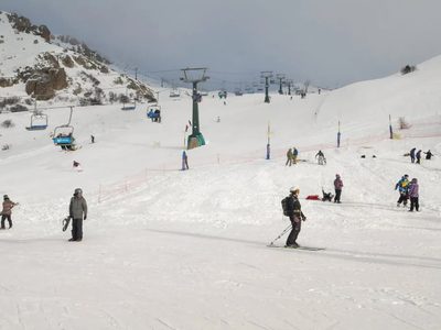 Más de 4.500 ciudadanos visitaron el Cerro Bayo este fin de semana largo
