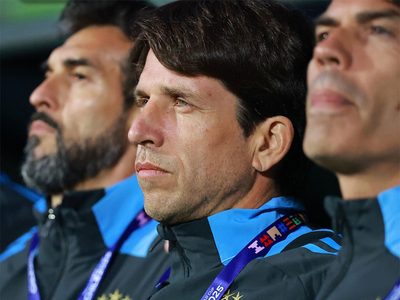 Diego Placente dice que el Sub 20 irá por el primer puesto