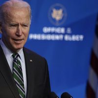 Joe Biden mantendrá las restricciones de vuelo con el Reino Unido, la UE y Brasil