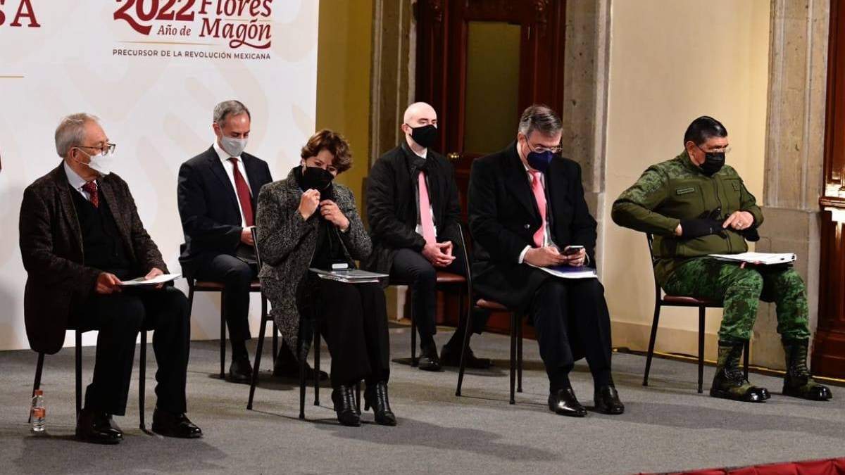 Integrantes del gabinete en la conferencia matutina de este martes