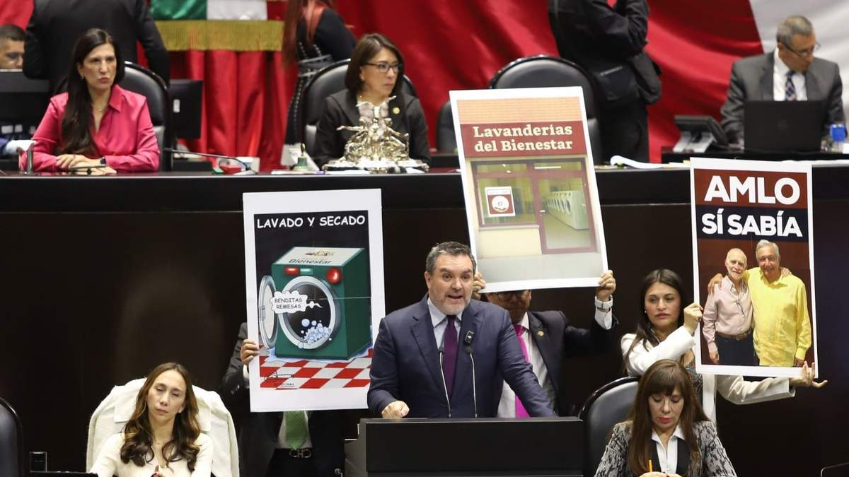 El diputado del PAN, Federico Doring, subió a tribuna en la Cámara de Diputados para manifestarse en contra de la Ley de Lavado de Dinero