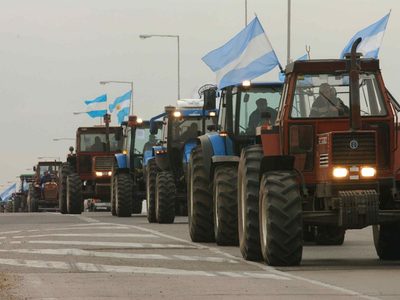 Para el campo, Fernández quiere tapar la inflación con la suba a las retenciones