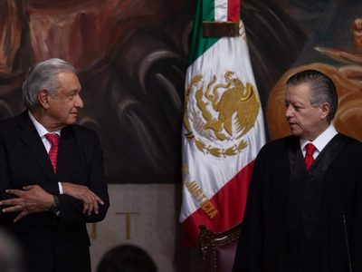 Zaldívar presume el fin de la “corrupción institucionalizada” en el Poder Judicial