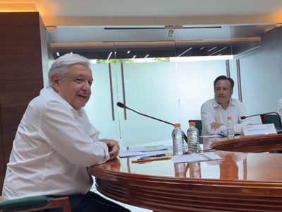 AMLO acepta la renuncia de Rocío Nahle y le desea suerte en su “legítima aspiración”