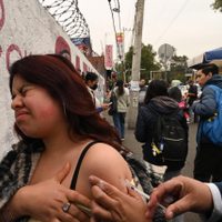 De cinco módulos de vacunación anunciados en Metrobús de Tlalpan, sólo instalan uno y por 40 minutos