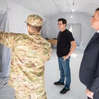 Rossi y De Pedro recorrieron el Hospital Militar Reubicable ante el avance del coronavirus
