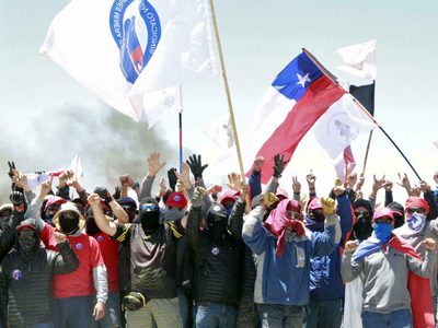 Trabajadores de la Minera Escondida en Chile llegan a un acuerdo y descartan la huelga