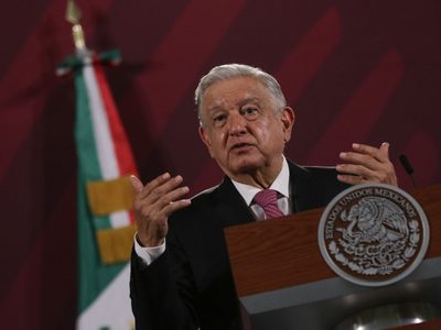 AMLO descarta sanciones del INE o Tribunal Electoral por procesos en Morena y la oposición