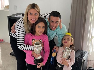 Diversión sin fin: la inédita fotografía más encantadora de Jorgelina Cardoso y Ángel Di María