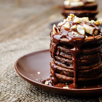 Torta fit de panqueques de chocolate: una bomba de sabor para comer este sábado sin culpa