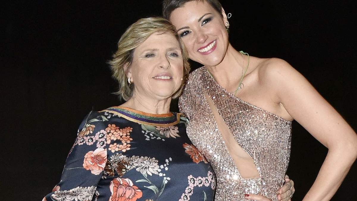 María Jesús Ruiz y su mamá Juani. Fuente: (Twitter).