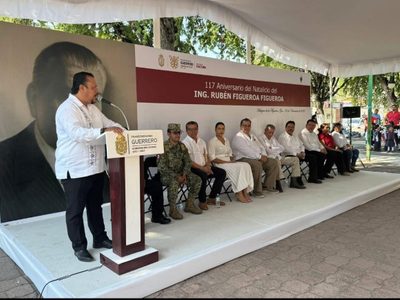 Rinden homenaje al exgobernador Rubén Figueroa, uno de los artífices de la guerra sucia en Guerrero