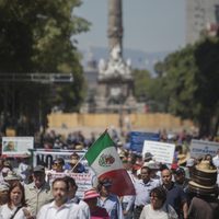 Opositores a AMLO convocan a una marcha contra la consulta de revocación de mandato