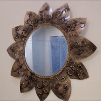 Si tenés lana o cualquier tejido en casa, mirá la fabulosa y fácil forma en la que podés decorar tus espejos