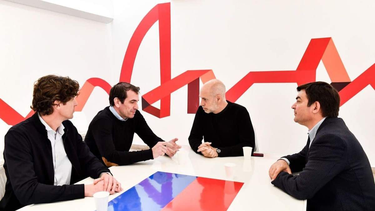 Pablo Cervi junto a Horacio Rodríguez Larreta. Fuente (Facebook)