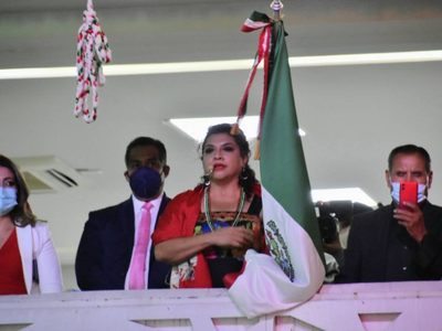 Clara Brugada dedica vivas a AMLO, Sheinbaum y a la 4T en el Grito de Independencia (Video)
