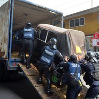 Realizan operativo para retirar mototaxis en Tláhuac; llevan 87 al corralón y detienen a tres personas (Video)