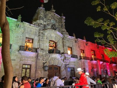 Ceremonia del Grito en Jalisco: con boleto en mano y bajo un operativo de seguridad extremo