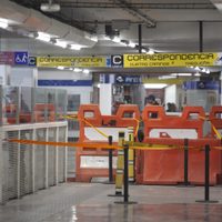 Metro arrolla a una mujer y un hombre en la estación Hidalgo; surgen varias versiones del incidente