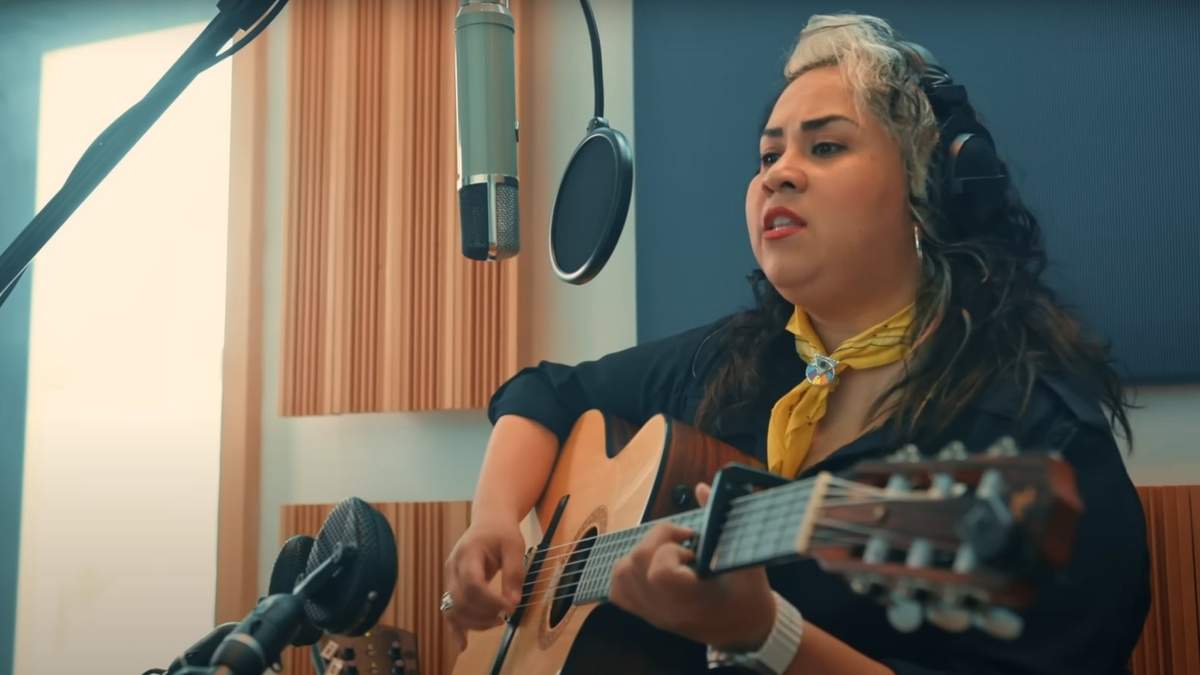 Vivir Quintana interpreta "Compañera presidenta"