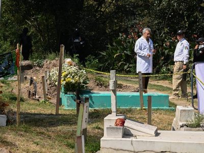 Identifican a cuatro personas desaparecidas que estaban en una fosa común del Panteón Dolores