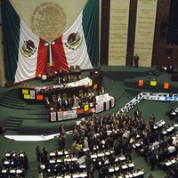 Sigue el chapulineo en San Lázaro: se van al PRI dos diputados del PVEM