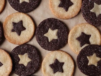 Galletas estrelladas de vainilla y chocolate: una receta muy original con un resultado tentador y único