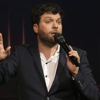 Qué pasó realmente entre Guido Kaczka y Peluca Brusca, el novio de Laurita Fernández