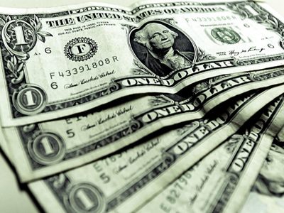México coloca bonos y recibe financiamiento por 2 mil 300 millones de dólares