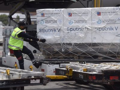 SCJN frena la entrega de una versión pública del contrato para la compra de la vacuna Sputnik