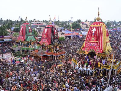 Tres muertos y más de una docena de heridos tras una avalancha en un festival hindú en Puri, India
