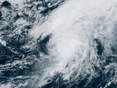 Huracán Gabrielle avanza rápido y causará fuertes lluvias y marejadas a las Azores