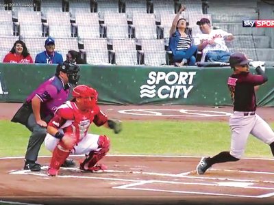 La pelota caliente se incendia en México