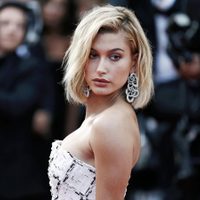 La insólita demanda de Hailey Baldwin contra un prestigioso cirujano plástico